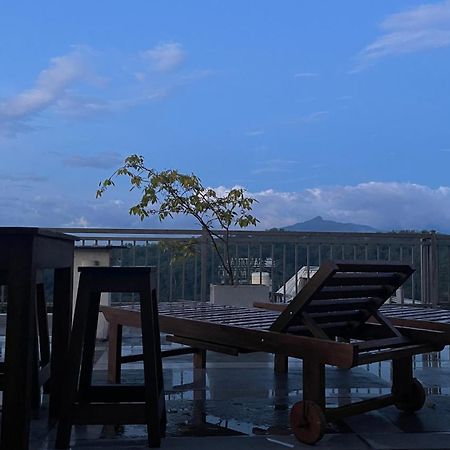 Sun Dove Suite Kandy Ngoại thất bức ảnh